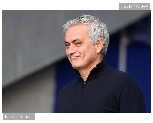 特写：时隔258天复出，沃尔夫斯堡老将克鲁泽替补登场获全场掌声