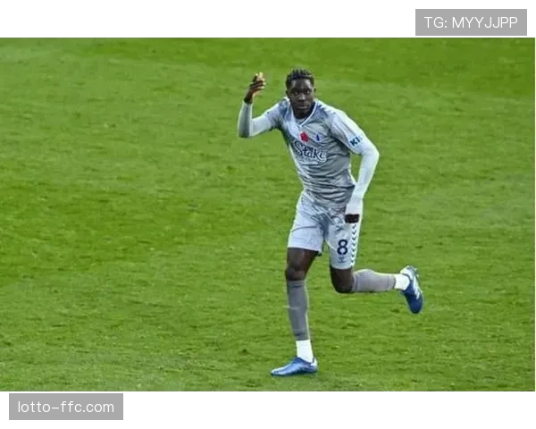 阿马杜-奥纳纳缺席埃弗顿赛前训练，出战成疑